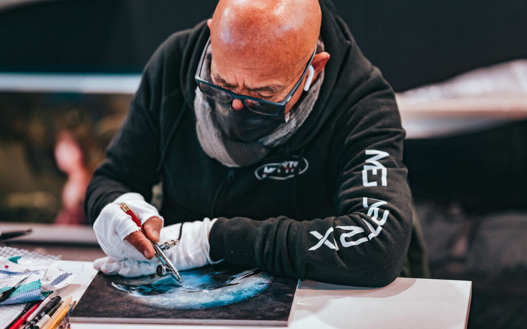 Salvatore Cosentino l'artista Salvatore Cosentino a Motor Bike Expo