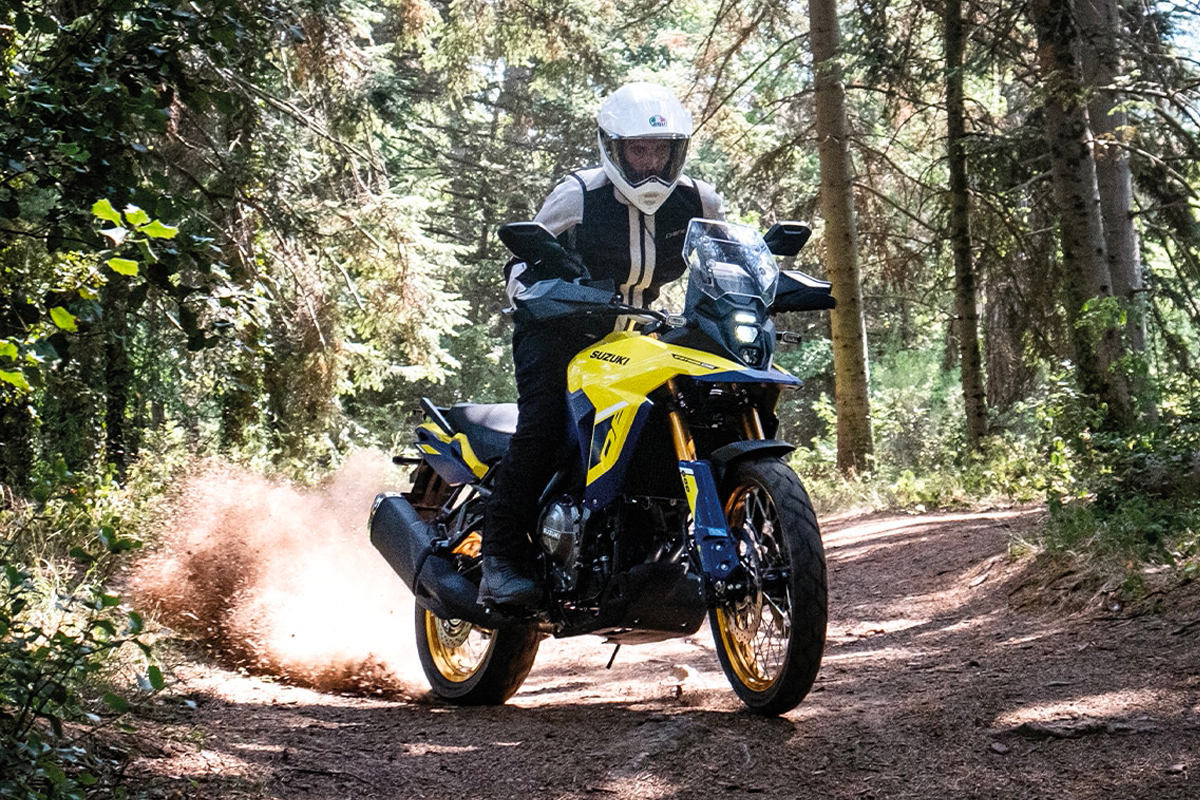 Suzuki-V-Strom-800DE-a-MBE-2023