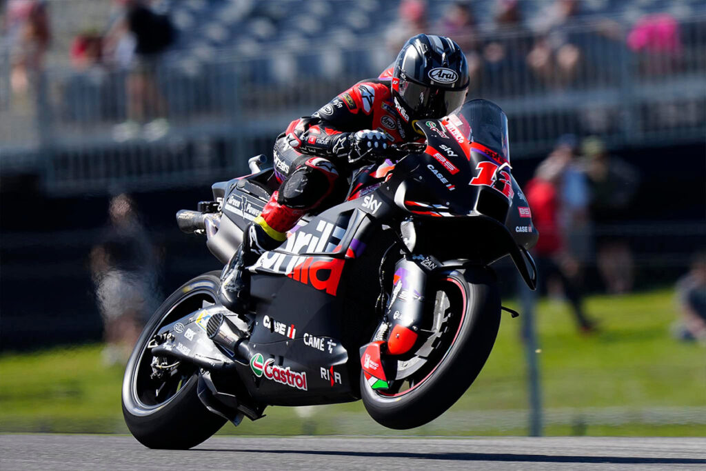Maverick Viñales in sella alla Aprilia MotoGP 2024