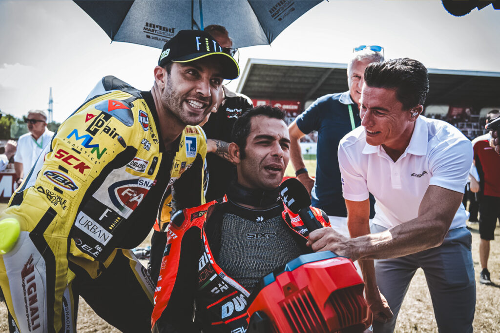 MBE-News-WorldSBK2024-Most-Iannone-Petrucci WorldSBK 2024: Andrea Iannone e Danilo Petrucci con James Toseland