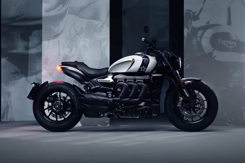 Nuova-Triumph-Rocket-a-Motor-Bike-Expo-2025-02