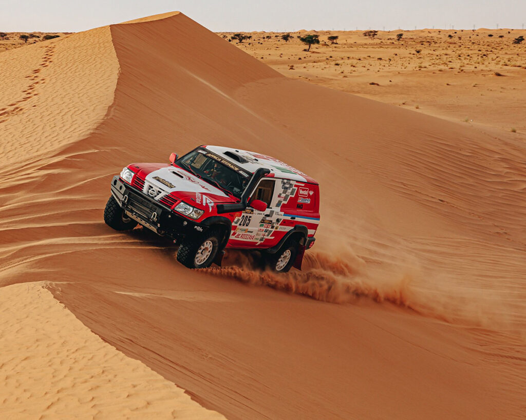 rally_team.jpg_0011_image00006